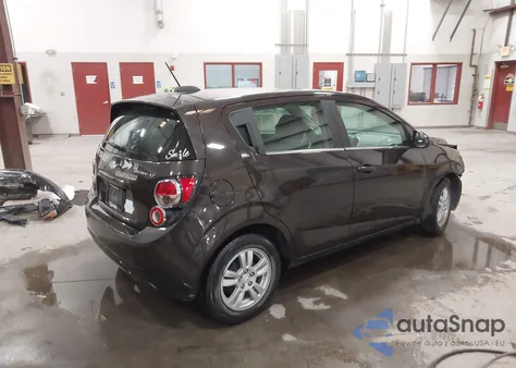 2015 Chevrolet Sonic Lt Auto из США, поврежденный, VIN 1G1JC6SH6F4153588